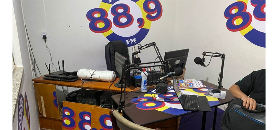 Polícia Federal aponta risco a redes de telecomunicação e fecha rádio pirata em MT