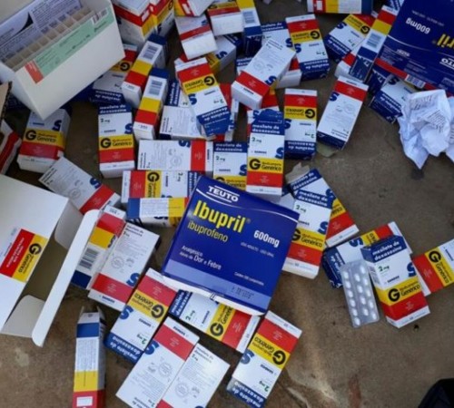 Sorriso: Secretário vai apurar o porque dos medicamentos estarem jogado no lixo