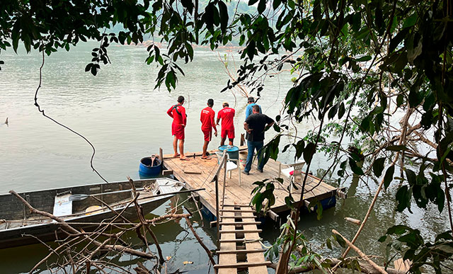 Jovem passa mal, cai de tablado e morre afogado