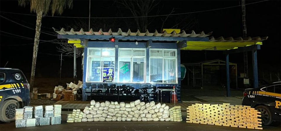 Polícia Rodoviária Federal apreende 365 quilos de drogas escondidos em carga de algodão