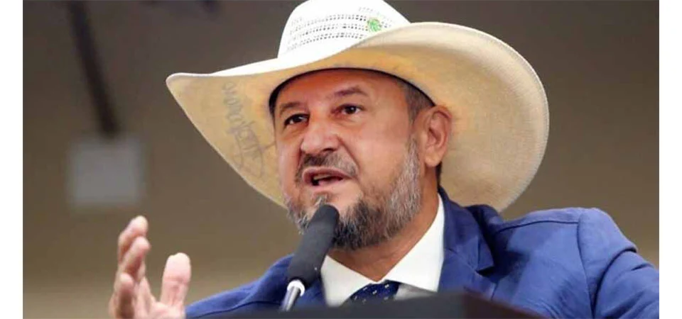 Cattani afirma que deputados ‘correm perigo’ por ajudar a endurecer leis contra facções