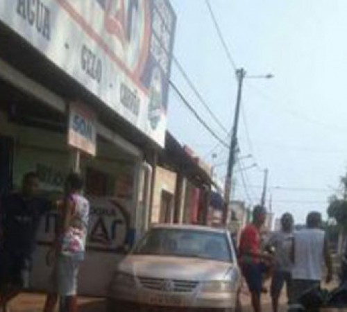 Irmãos donos de distribuidora reagem a assalto e são baleados