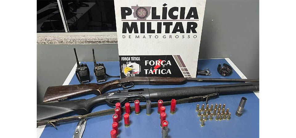 Força Tática prende dois com espingardas e recupera pulverizador furtado de fazenda