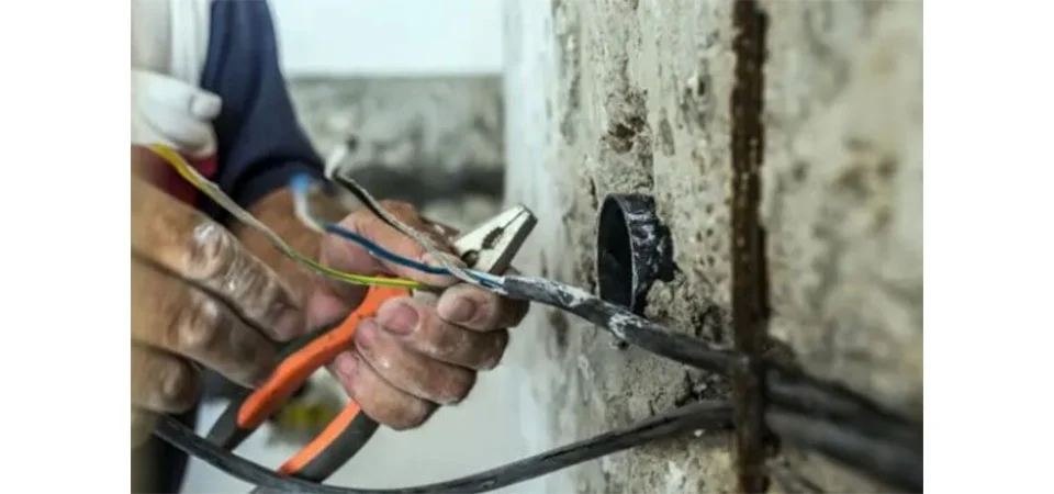 Homem morre após sofrer descarga elétrica em área agrícola