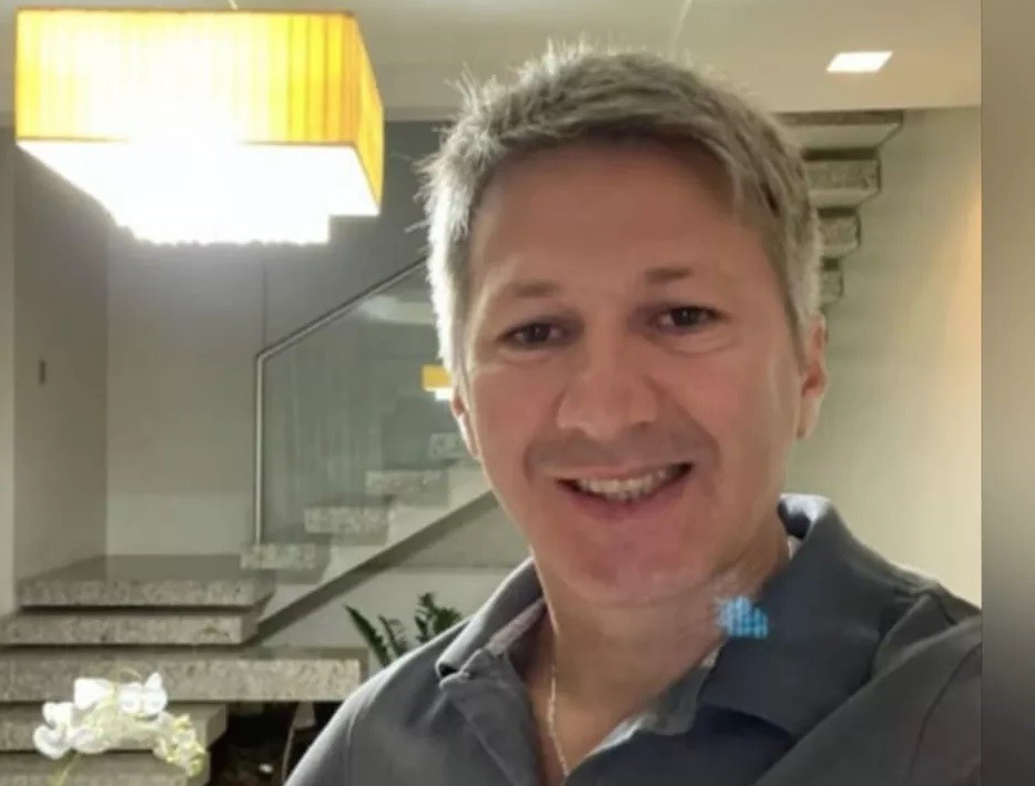 Ladrões invadem residência, atiram em morador e roubam dinheiro