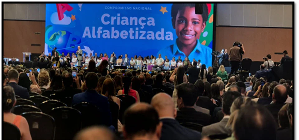 Itanhangá: Município recebe Selo Ouro em reconhecimento ao Compromisso Nacional com a Alfabetização