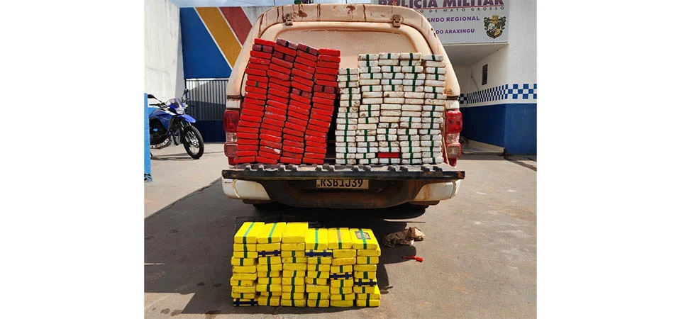Forças de segurança apreendem 227 tabletes de cocaína e causam prejuízo de R$ 8 milhões às facções criminosas
