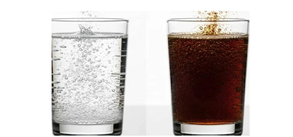 Qual é a diferença entre água com gás e refrigerante que poucos sabem