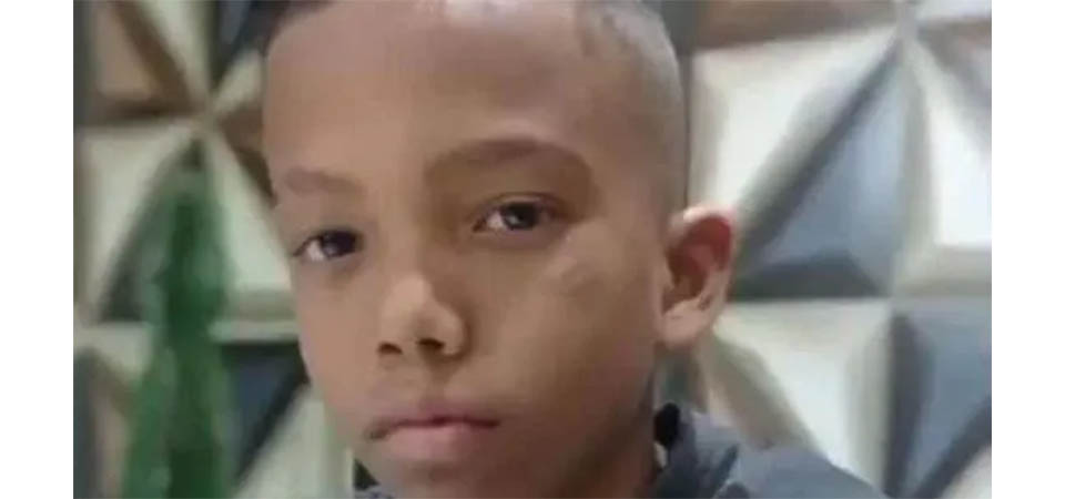 Menino de 7 anos esfaqueia e mata amigo de 11