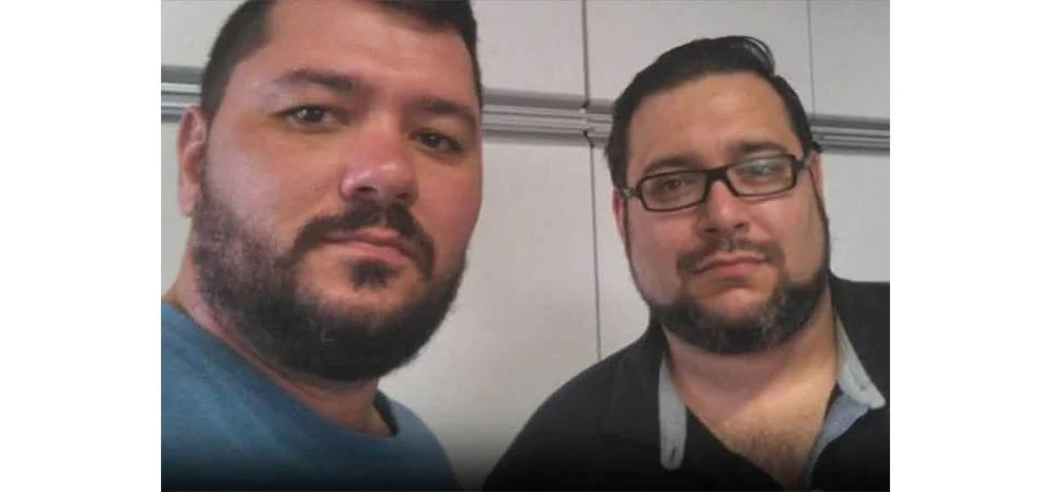 Irmãos separados na infância se reencontram depois de muita procura, trabalhavam na mesma empresa, patrão e funcionário