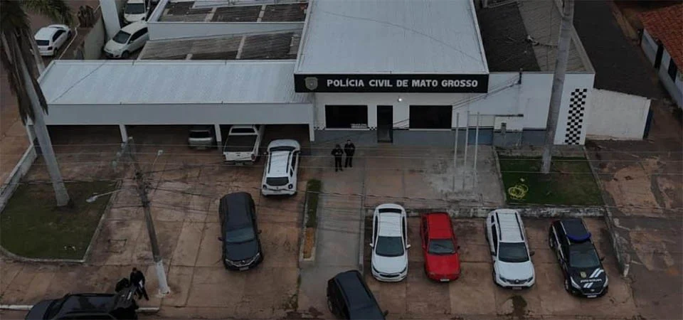 Polícia Civil prende 10 faccionados em operação contra tráfico de drogas e extorsão a comerciantes