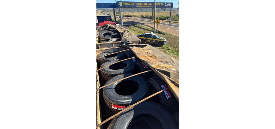 PRF apreende carga de pneus contrabandeados