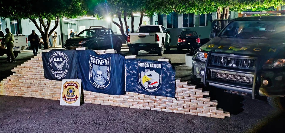 Forças de segurança apreendem 455 quilos de pasta base de cocaína e causam prejuízo de R$ 8,1 milhões às facções