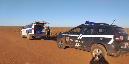 Homem é achado morto com 4 tiros em milharal