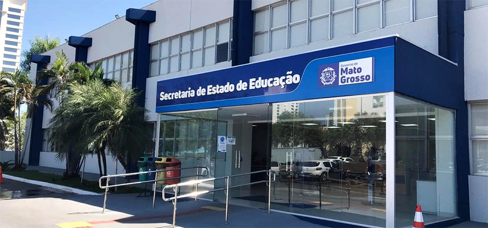 Pais e responsáveis devem atualizar cadastro escolar nas 647 escolas da rede estadual de ensino