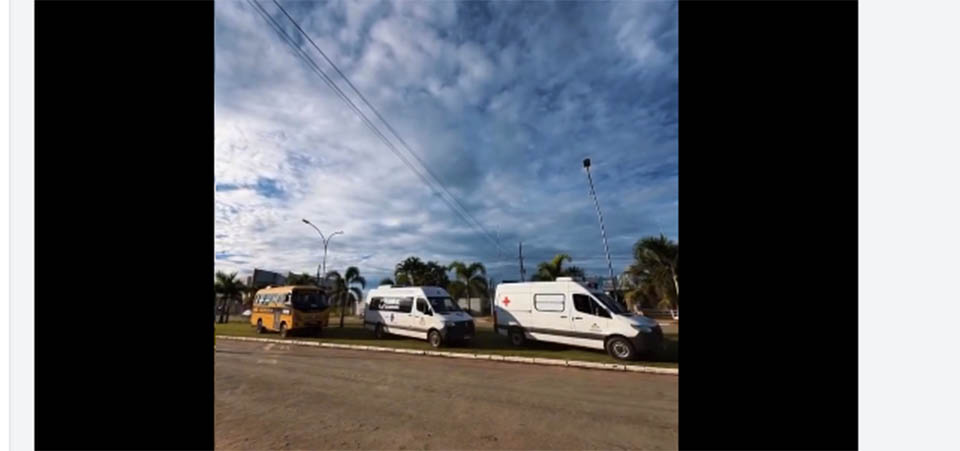 Itanhangá: Prefeitura entrega veículos novos para Saúde e Educação