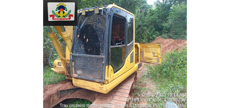 Itanhangá: PC que estava arrumando estradas é danificada e itens são furtados