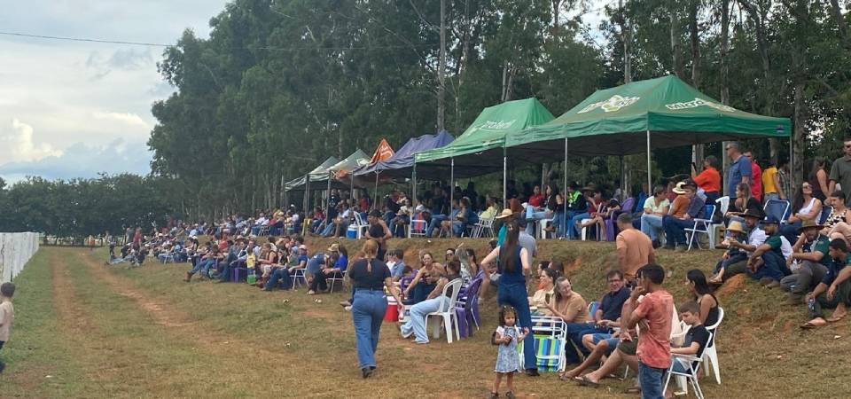 Itanhangá: 3º Duelo Amigos do Laço levou mais de 5 mil pessoas a Chacara São Peregrino. Fotos e vídeos