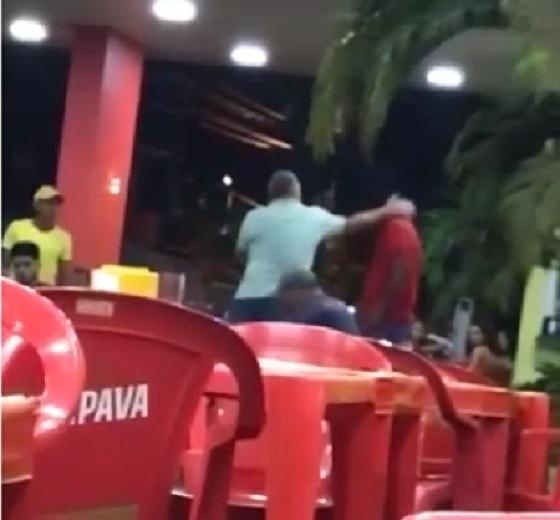 Ipiranga: Homem que agrediu garçom revela ameaças e foge da cidade
