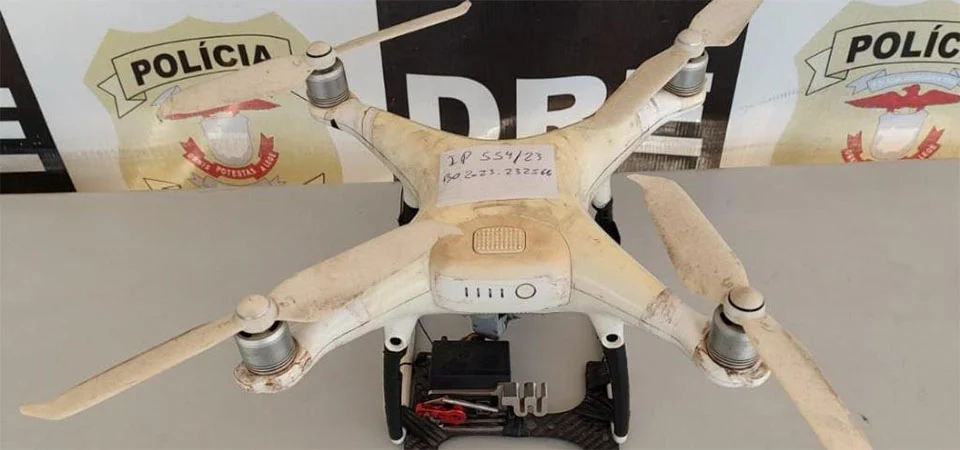 Polícia Civil cumpre mandados contra traficantes que utilizavam drones para enviar drogas para presídios