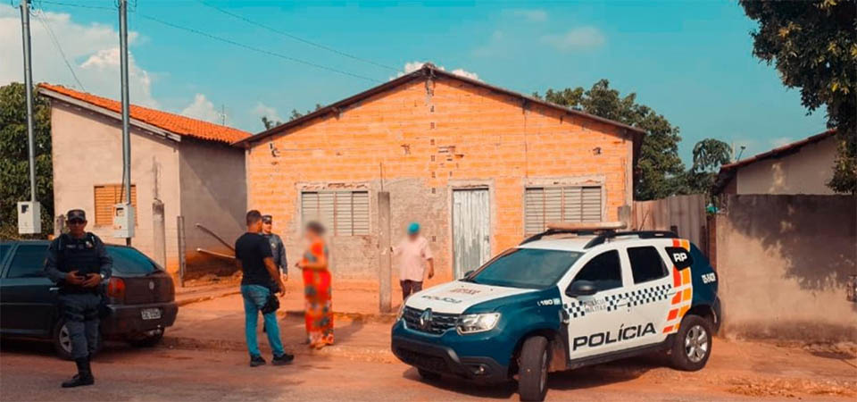 Filha e genro são presos por desviar pensão de idosos e maus tratos