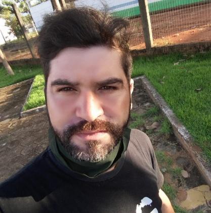 Após ser baleado mecânico pede ajuda em bar, mas morre antes do socorro chegar