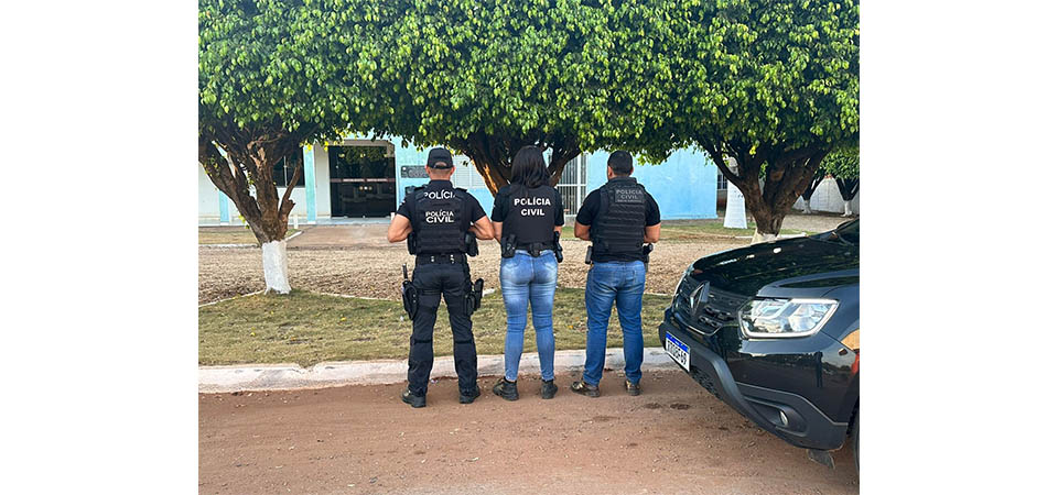 Secretárias, chefe de gabinete e empresário são presos por desvio de dinheiro em prefeitura