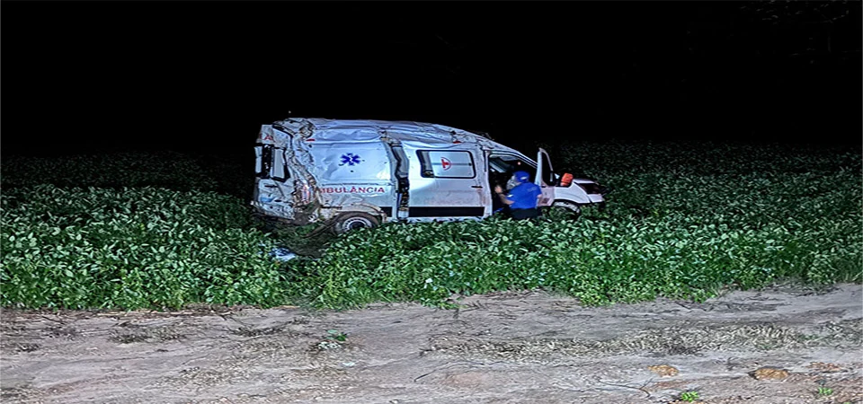 Itanhangá: Identificada mulher que morreu após ambulância capotar na MT-242