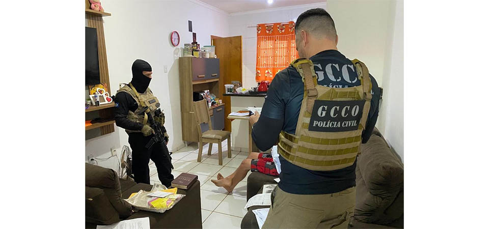 Operação da Polícia Civil cumpre 19 ordens judiciais contra quadrilha de roubo a cargas de soja