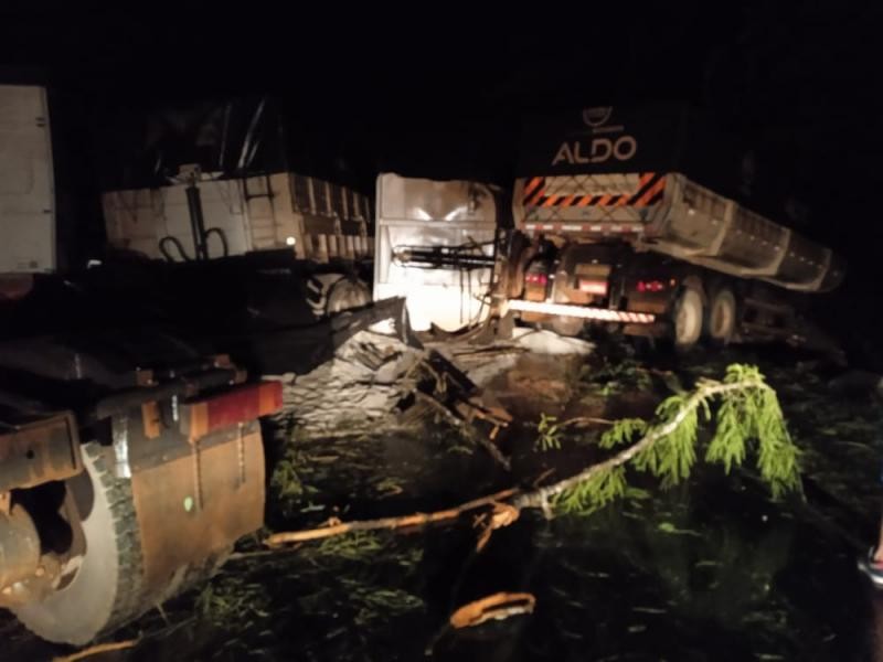 Itanhangá: Um dos caminhões envolvidos no acidente em Jangada tinha placas do município. Vídeo