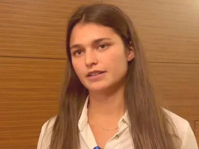 Uma menina de 15 anos construiu um gerador por R$ 70 que fornece energia para casas isoladas
