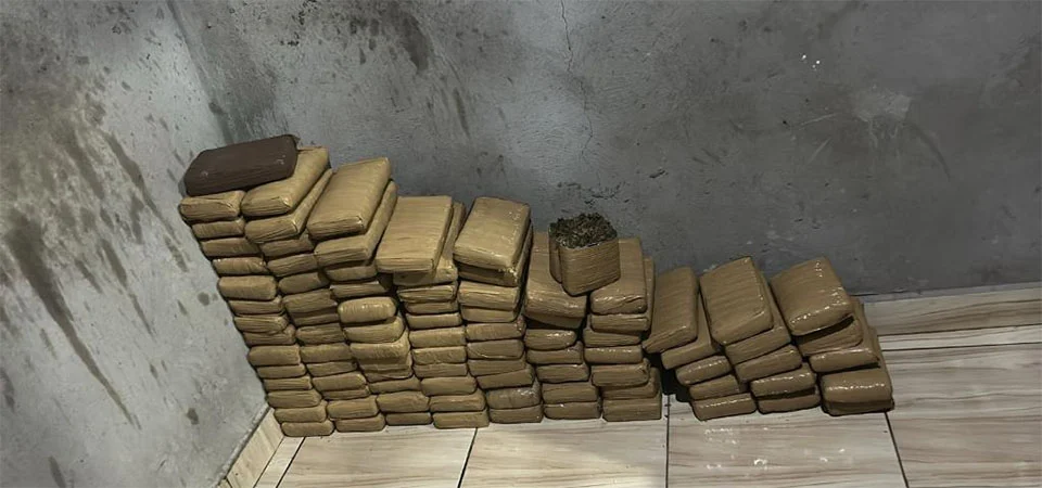 Força Tática apreende 92 tabletes de maconha e gera prejuízo de R$ 300 mil às facções criminosas