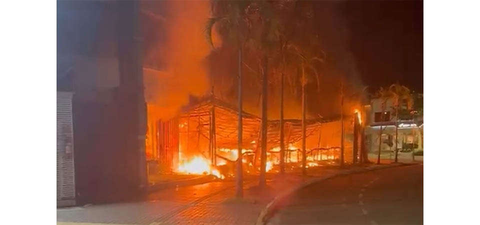 Incêndio destrói bar Ditado Popular em Sinop; veja vídeos