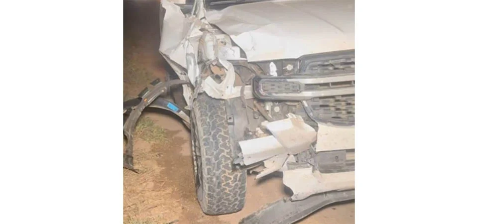 Homem morre ao ser atingido por caminhonete; corpo localizado após uma hora