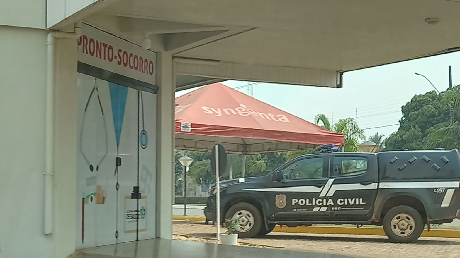 Motociclista colide em monte de areia, é arremessado e morre