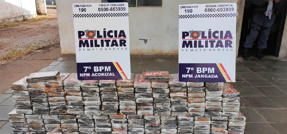 160 tabletes de cloridrato de cocaína são apreendidos em veículo que saiu de Tapurah