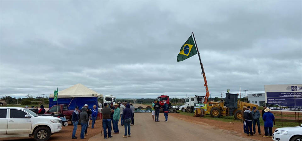 Itanhangá: MT 338 está bloqueada sentido Porto Dos Gaúchos