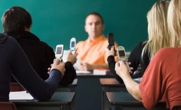 Filmar professores em sala de aula sem autorização está proibido em Mato Grosso