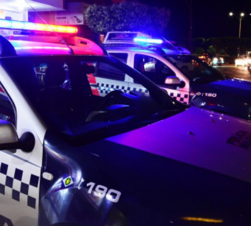 Ladrões trocam tiros com policiais após tentativa de roubo