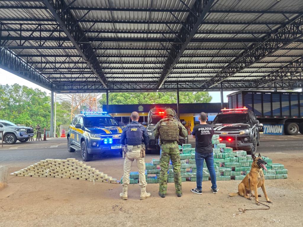 Forças de segurança apreendem 550 quilos de cocaína e causam R$ 9,9 milhões de prejuízo às facções