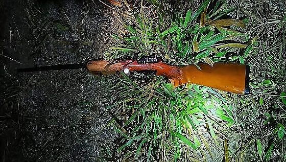 Adolescente de 17 anos é encontrado morto com tiro no rosto