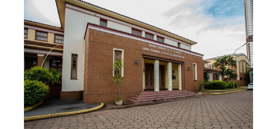 Professora é chamada de “macaca” por aluno dentro de sala de aula