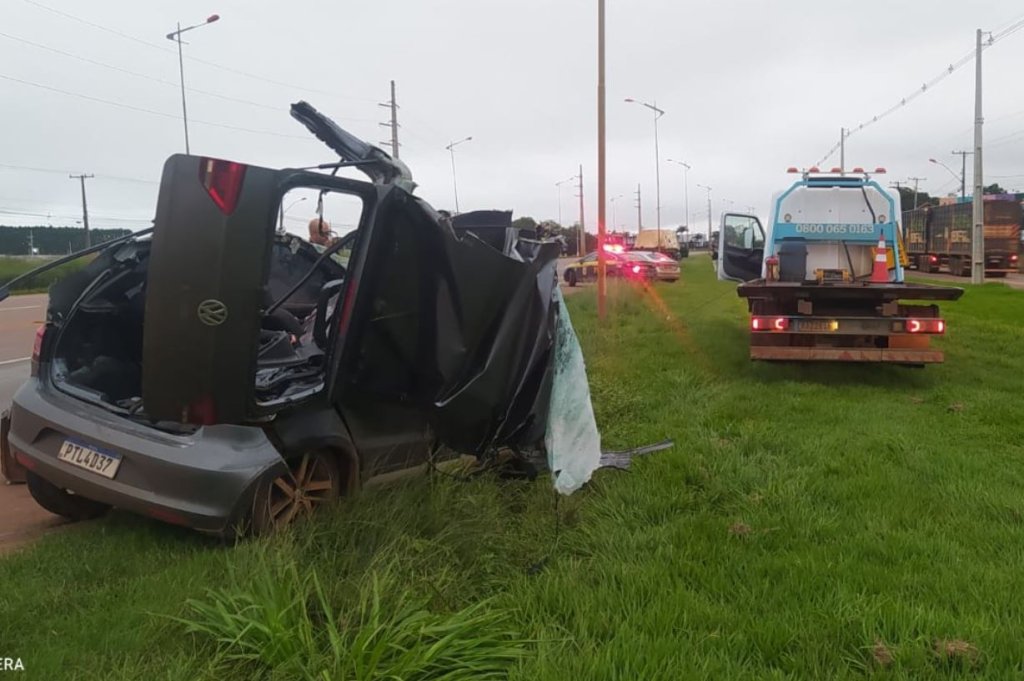 Motorista morre após bater em traseira de caminhão na BR-163