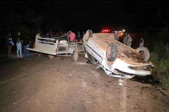 Anta provoca grave acidente na MT-249 e três ficam feridos