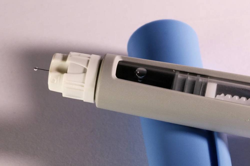 Anvisa investiga casos de doença ocular após uso de canetas emagrecedoras