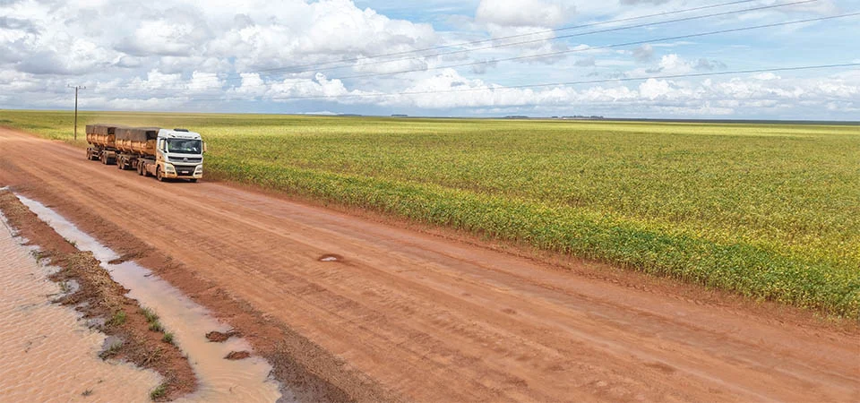 Estradas não pavimentadas ampliam gargalos logísticos e elevam custos para produtores de Mato Grosso