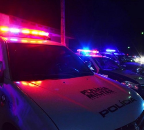 Mulher teria se jogado na frente do carro do ex-marido em VG