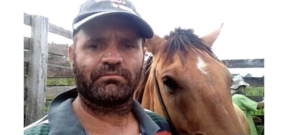 Homem cai de ponte com moto e morre