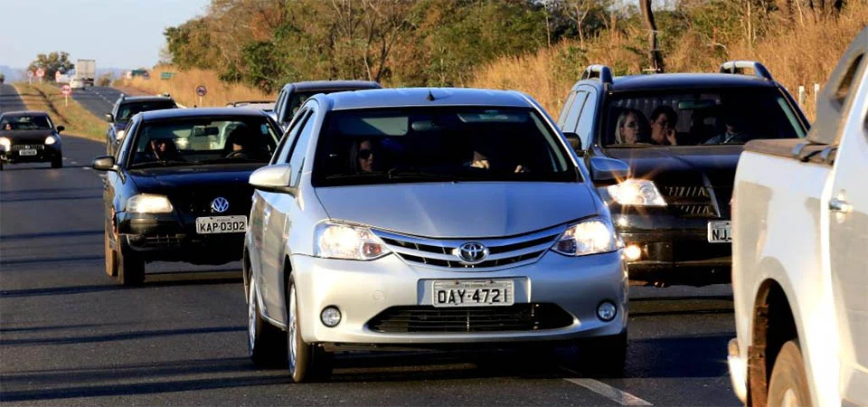 Governo de MT prorroga até 2028 benefício fiscal que isenta IPVA de veículos novos