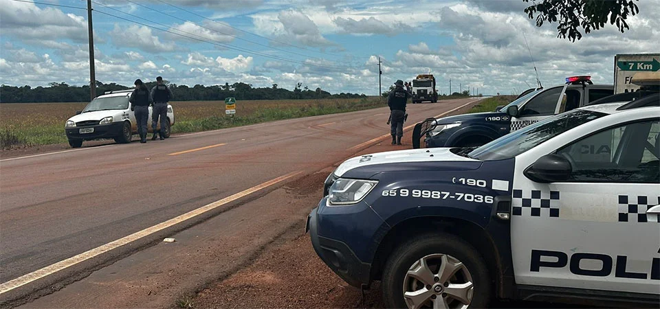 Itanhangá: Polícia Militar faz barreira na MT 338 para evitar uma possível invasão de terras. Fotos